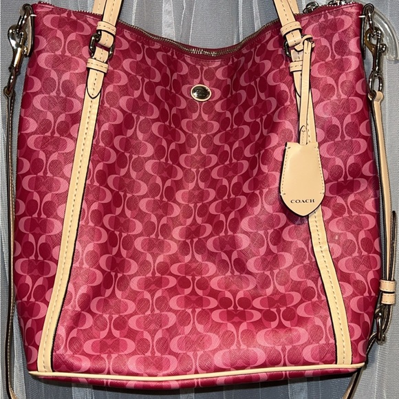 🎀Coach tote pink🎀 - Picture 2 of 7